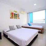 Oceanfront Conquistador vista al mar